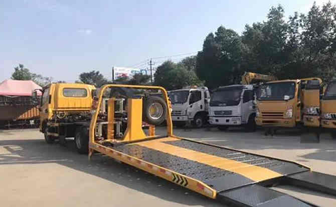 西乡塘区汽车中途维修案例